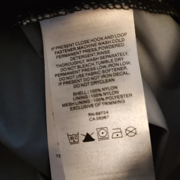 Columbia windbreaker with hood. Size XL - Picture 3 of 10